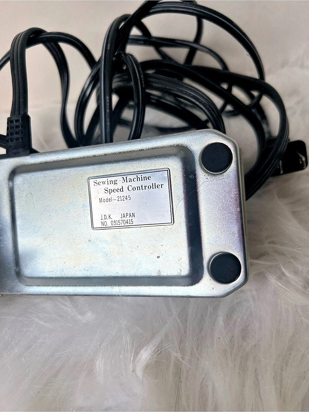 Janome foot pedal Sewing Machine Speed Controller Model 2124 White & Silver